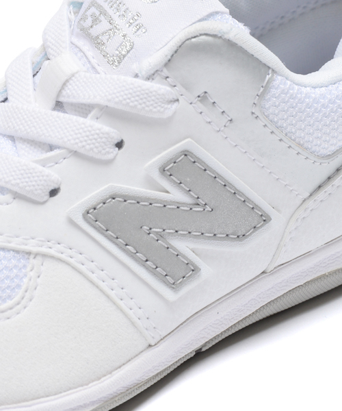 こども ビームス（コドモビームス）の「NEW BALANCE × こども ビームス / 別注 "KS574" SP (14～21cm)（スニーカー・キッズ・ホワイト・14cm/15.5cm/16.5cm/17cm/15cm/18.5cm/19.5cm/19cm/14.5㎝/18cm/17.5cm/16cm/21cm/20.5cm/20cm）」の4枚目の写真