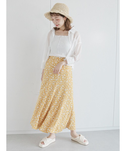 ehka sopo(エヘカソポ)の「花柄マーメイドスカート(スカート・レディース・ブラック/イエロー/グリーン・フリ-)」の6枚目の写真