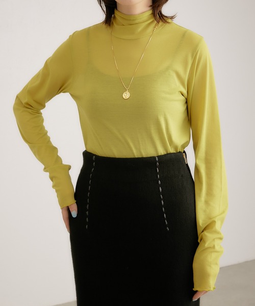 COLLAGE GALLARDAGALANTE(コラージュガリャルダガランテ)の「大人の抜け感を演出/シアータートルプルオーバー(Tシャツ/カットソー・レディース・グリーン/パープル/キナリ/ブラック・FREE)」の10枚目の写真