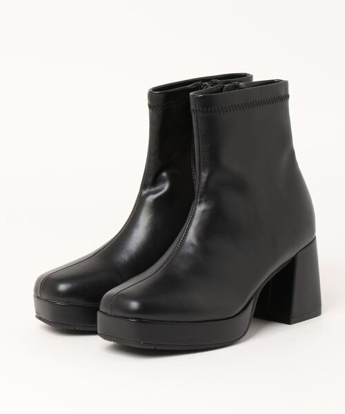 Realta（レアルタ）の「Realta(レアルタ)スクエアートゥストレッチアッパーショートブーツ（ブーツ・レディース・ブラック/ダークブラウン/ホワイト/ブラック系その他・S/M/L/LL）」の2枚目の写真