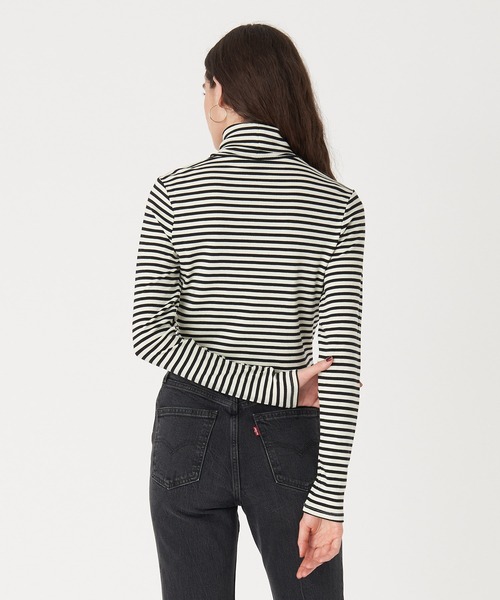 Levi's（リーバイス）の「Levi's/リーバイス ORIEL タートルネックカットソー（Tシャツ/カットソー・レディース・ブラック・M/S/XS）」の4枚目の写真