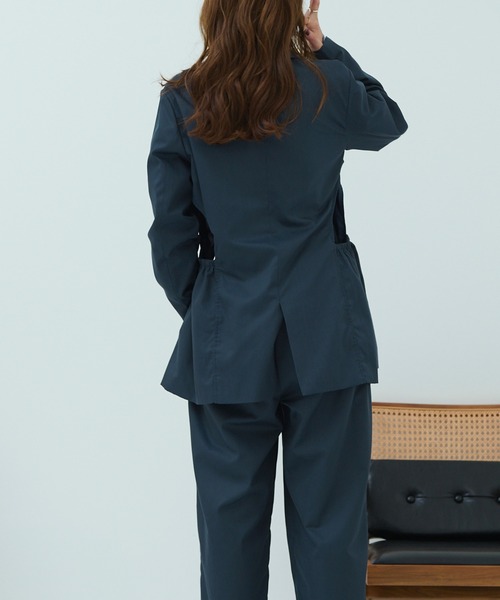 HANNE（アン）の「【セットアップ対応】サイドオープンジャケット（ノーカラージャケット・レディース・ネイビー・フリー）」の4枚目の写真