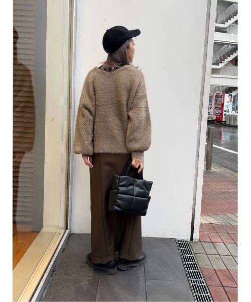 LAATO（ラート）の「TACK LONG TIGHT SKIRT（スカート・レディース・オフホワイト/カーキ・FREE）」の11枚目の写真