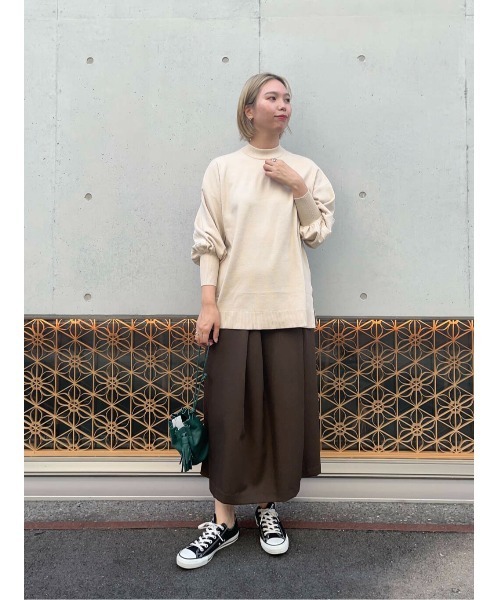 LAATO（ラート）の「TACK LONG TIGHT SKIRT（スカート・レディース・オフホワイト/カーキ・FREE）」の12枚目の写真