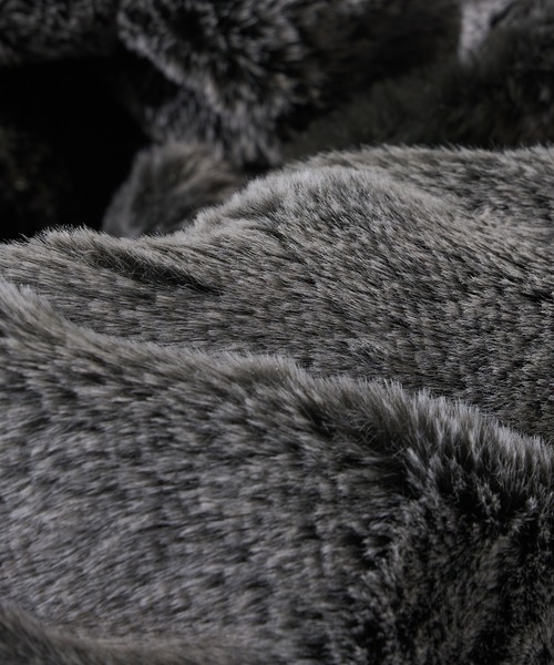 Lui's(ルイス)の「グラデーションスヌード(ネックウォーマー/スヌード・メンズ・オフホワイト/ブラック・FREE)」の9枚目の写真