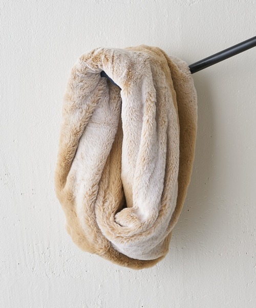 Lui's（ルイス）の「グラデーションスヌード（ネックウォーマー