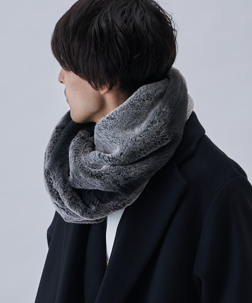 Lui's（ルイス）の「グラデーションスヌード（ネックウォーマー