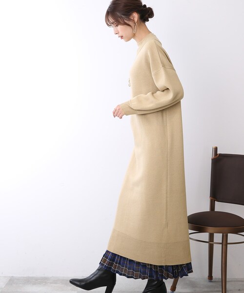 DRESKIP（ドレスキップ）の「◆【今年もモックネックで上品に】ロングニットワンピース（ワンピース・レディース・ベージュ/ライトブルー/ブラウン系/グレー系その他・02/03/04）」の14枚目の写真