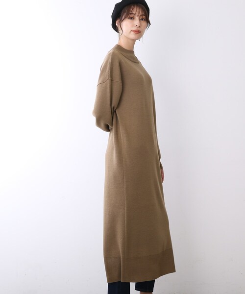 DRESKIP（ドレスキップ）の「◆【今年もモックネックで上品に】ロングニットワンピース（ワンピース・レディース・ベージュ/ライトブルー/ブラウン系/グレー系その他・02/03/04）」の8枚目の写真