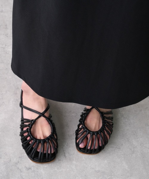 IAMUSE（アイアミューズ）の「クロスデザインストラップ　オーバル編みメッシュサンダル S0796【IAMUSE】（サンダル・レディース・ブラック/アイボリー・40/38/39/36/37）」の18枚目の写真