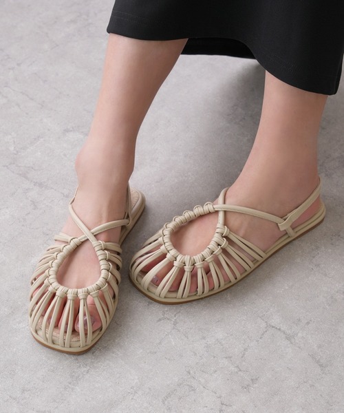 IAMUSE（アイアミューズ）の「クロスデザインストラップ　オーバル編みメッシュサンダル S0796【IAMUSE】（サンダル・レディース・ブラック/アイボリー・40/38/39/36/37）」の10枚目の写真