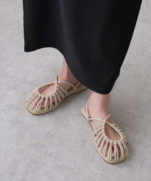 IAMUSE（アイアミューズ）の「クロスデザインストラップ　オーバル編みメッシュサンダル S0796【IAMUSE】（サンダル・レディース・ブラック/アイボリー・40/38/39/36/37）」の17枚目の写真