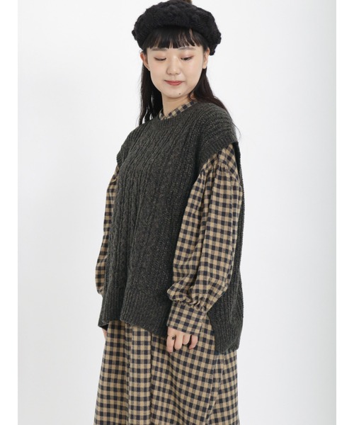 Samansa Mos2（サマンサ モスモス）の「モヘアタッチケーブル柄ニットベスト（ベスト・レディース・モカ/チャコール/キナリ/ベージュ・ﾌﾘ-）」の14枚目の写真