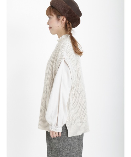 Samansa Mos2（サマンサ モスモス）の「モヘアタッチケーブル柄ニットベスト（ベスト・レディース・モカ/チャコール/キナリ/ベージュ・ﾌﾘ-）」の22枚目の写真