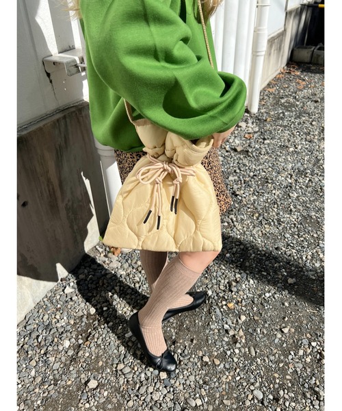 WC（ダブル シー）の「キルティング巾着ショルダー（ショルダーバッグ・レディース・ブラック/ベージュ/カーキ・FREE）」の21枚目の写真