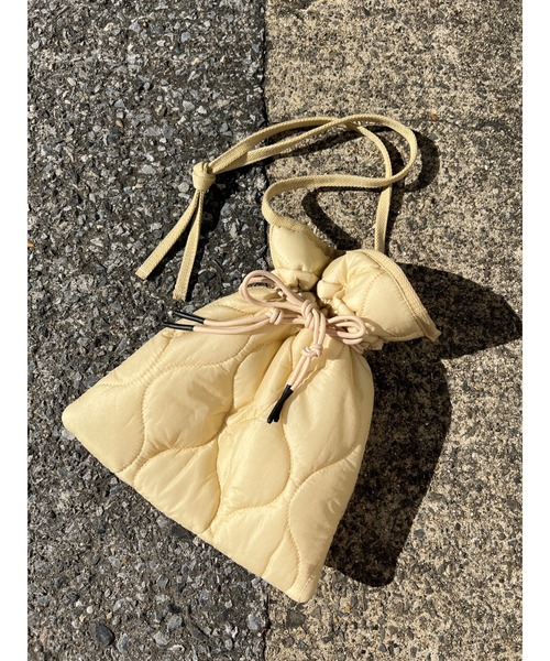 WC（ダブル シー）の「キルティング巾着ショルダー（ショルダーバッグ