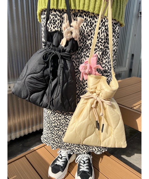 WC（ダブル シー）の「キルティング巾着ショルダー（ショルダーバッグ・レディース・ブラック/ベージュ/カーキ・FREE）」の16枚目の写真