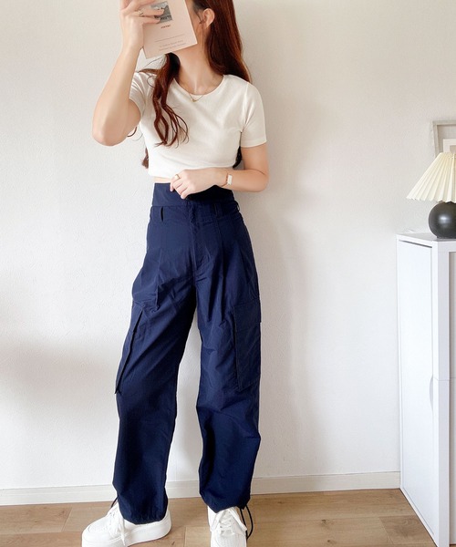 mily bilet（ミウィビレット）の「【mily bilet】大人のお洒落カーゴ。ハイウエストベルト付きパンツ（カーゴパンツ・レディース・オフホワイト/ブラック/ネイビー・LARGE/MEDIUM/SMALL/X-LARGE）」の11枚目の写真