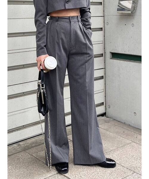 EVRIS（エヴリス）の「タックワイドパンツ【セットアップ着用可能】（その他パンツ・レディース・パープル/ブラック/グレー・SMALL/MEDIUM）」の3枚目の写真