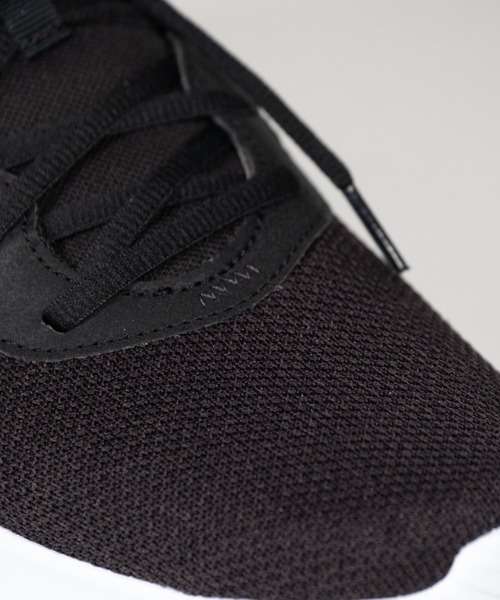 UNDER ARMOUR（アンダーアーマー）の「UAモジョ2（ランニング/メンズ）（スニーカー・メンズ・ネイビー×ホワイト/ブラック系その他・25.0cm/26.5cm/29.0cm/26.0cm/27.5cm/27.0cm/28.5cm/28.0cm/25.5cm/30.0cm）」の20枚目の写真