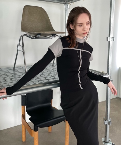 Didot.showroom（ディドット ショールーム）の「レイヤードボトルネックラインT（Tシャツ/カットソー・レディース・カーキ/チャコール/ホワイト・FREE）」の2枚目の写真