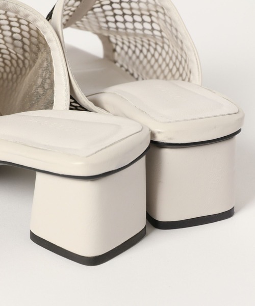 PAGEBOY（ページボーイ）の「スクエアメッシュサンダル（サンダル・レディース・ブラック/オフホワイト・M/L）」の11枚目の写真