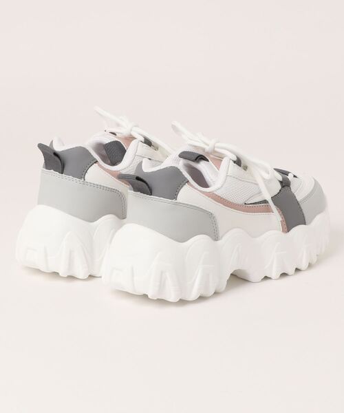 LOVETOXIC（ラブトキシック）の「厚底ダッドスニーカー（スニーカー・キッズ・オフホワイト/ブラック/マルチ・S/L/M）」の11枚目の写真