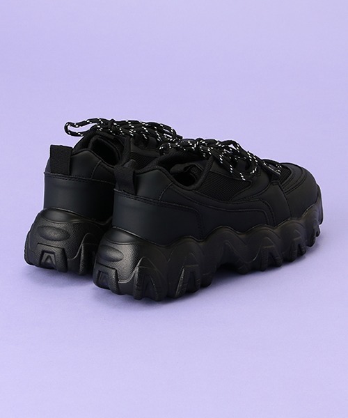 LOVETOXIC（ラブトキシック）の「厚底ダッドスニーカー（スニーカー・キッズ・オフホワイト/ブラック/マルチ・S/L/M）」の10枚目の写真