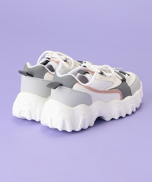 LOVETOXIC（ラブトキシック）の「厚底ダッドスニーカー（スニーカー・キッズ・オフホワイト/ブラック/マルチ・S/L/M）」の4枚目の写真
