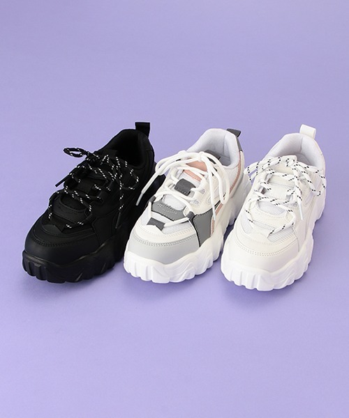 LOVETOXIC（ラブトキシック）の「厚底ダッドスニーカー（スニーカー・キッズ・オフホワイト/ブラック/マルチ・S/L/M）」の9枚目の写真