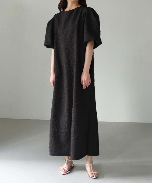 Lant Kalte（ラントカルテ）の「【Lant Kalte】ふくれジャガードワンピース（ワンピース・レディース・アイボリー/グレイッシュベージュ/ブラック・M）」の3枚目の写真