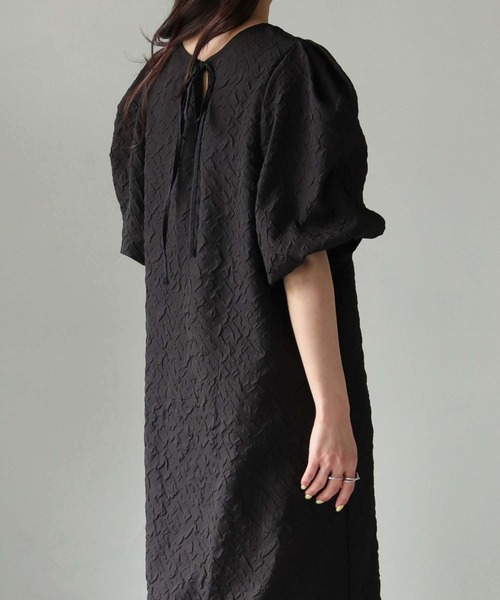 Lant Kalte（ラントカルテ）の「【Lant Kalte】ふくれジャガードワンピース（ワンピース・レディース・アイボリー/グレイッシュベージュ/ブラック・M）」の11枚目の写真