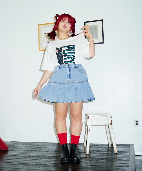 PUNYUS（プニュズ）の「ブラックパンサービッグＴシャツ（Tシャツ/カットソー・レディース・ホワイト/ブラック/イエロー・4/3）」の10枚目の写真