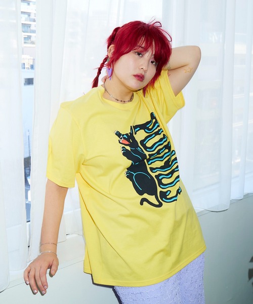 PUNYUS（プニュズ）の「ブラックパンサービッグＴシャツ（Tシャツ/カットソー・レディース・ホワイト/ブラック/イエロー・4/3）」の19枚目の写真