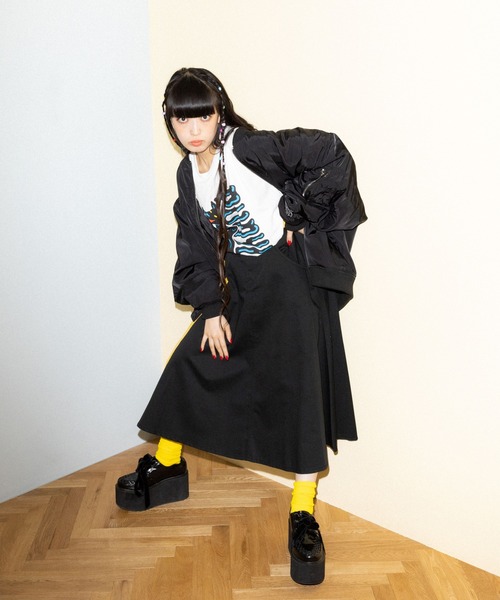 PUNYUS（プニュズ）の「ブラックパンサービッグＴシャツ（Tシャツ/カットソー・レディース・ホワイト/ブラック/イエロー・4/3）」の22枚目の写真