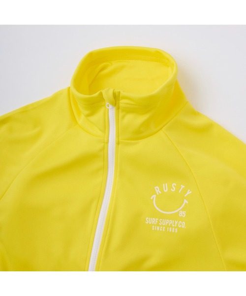 RUSTY（ラスティ）の「RUSTY/ラスティ 水着 水陸両用 吸汗速乾 UVカット ブランド ロゴ ワンポイント フルジップ 長袖 ラッシュガード（ラッシュガード・キッズ・ピンク/ホワイト/ブラック/イエロー/エメラルド・150cm/120cm/110cm/160cm/140cm/100cm/130cm）」の8枚目の写真