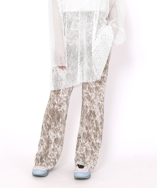 PUNYUS（プニュズ）の「タイダイ柄プリーツパンツ（その他パンツ・レディース・ブラック/カーキ・1/3/4/2）」の21枚目の写真