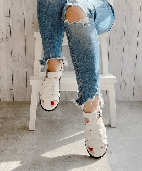 Noubel Voug Relax（ヌーベルヴォーグリラックス）の「メニーストラップグルカサンダル（サンダル・レディース・ブラック/ホワイト・M/LL/L/S）」の10枚目の写真