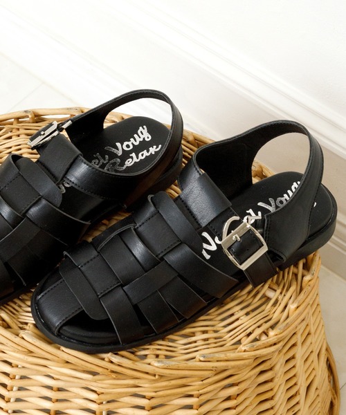 Noubel Voug Relax（ヌーベルヴォーグリラックス）の「メニーストラップグルカサンダル（サンダル・レディース・ブラック/ホワイト・M/LL/L/S）」の6枚目の写真