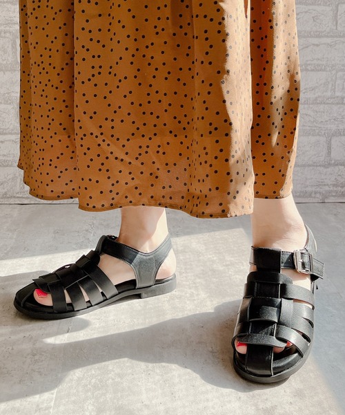 Noubel Voug Relax（ヌーベルヴォーグリラックス）の「メニーストラップグルカサンダル（サンダル・レディース・ブラック/ホワイト・M/LL/L/S）」の16枚目の写真