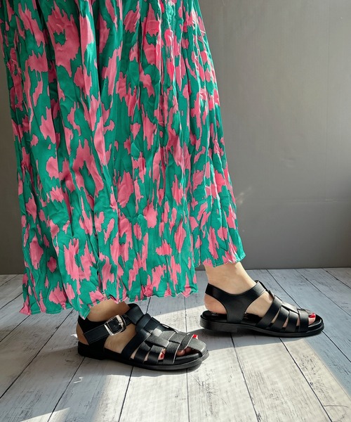 Noubel Voug Relax（ヌーベルヴォーグリラックス）の「メニーストラップグルカサンダル（サンダル・レディース・ブラック/ホワイト・M/LL/L/S）」の21枚目の写真