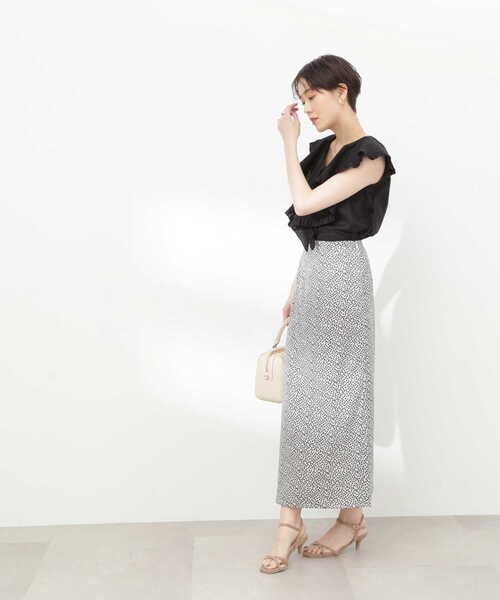 N.(N. Natural Beauty Basic)(エヌエヌナチュラルビューティーベーシック)の「◆コットンラッフルブラウス(シャツ/ブラウス・レディース・オフホワイト/ブラック/レッド・MEDIUM)」の21枚目の写真