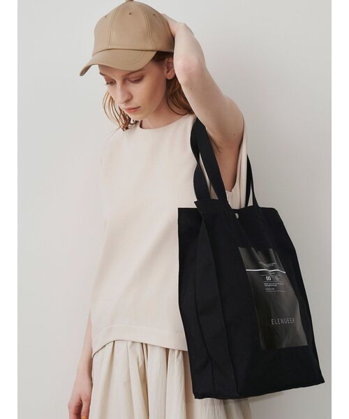 ELENDEEK（エレンディーク）の「フェイクレザーキャップ（キャップ・レディース・ブラック/ベージュ・FREE）」の7枚目の写真