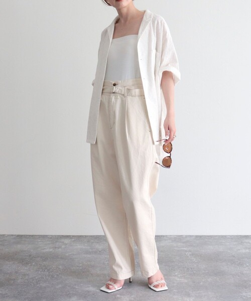 fredy emue（フレディエミュ）の「【fredy emue】ベルト付きデニムパンツ（デニムパンツ・レディース・アイボリー/ブルー/ブラック・36/38）」の9枚目の写真