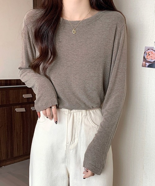 Dewlily(デューリリー)の「ラウンドネック長袖Tシャツ(Tシャツ/カットソー・レディース・ベージュ/ホワイト/ブラック/パープル/グレー/モカ/イエロー・FREE)」の4枚目の写真