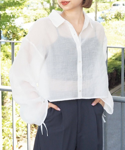 tiptop(ティップトップ)の「シアー袖ドロストショート丈シャツ(シャツ/ブラウス・レディース・ブラック/オフホワイト/ピンク/イエロー/ブルー/ブルー系その他/ブラック系その他・FREE)」の12枚目の写真