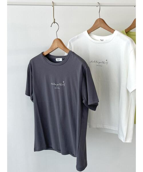 Te chichi TERRASSE(テチチテラス)の「ドローイングロゴTシャツ(Tシャツ/カットソー・レディース・チャコールグレー/グリーン/オフホワイト・F)」の5枚目の写真