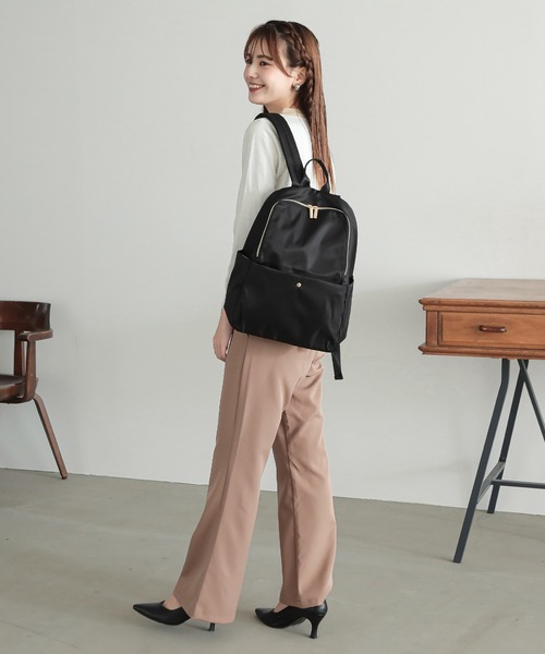 ALTROSE（アルトローズ）の「スマート 軽量 リュック ポリエステル スタンダード シンプル（バックパック/リュック・レディース・グレー/ブラック/ベージュ/ライトグレー・FREE）」の10枚目の写真