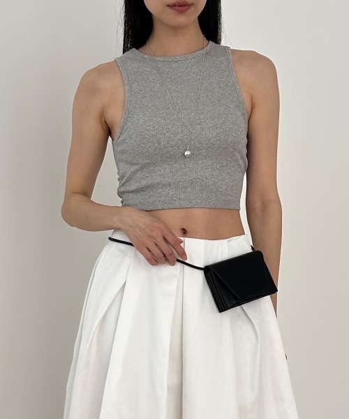 Didot.showroom（ディドット ショールーム）の「クロップドアメスリタンク（パッド入り）（タンクトップ・レディース・ホワイト/ブラック/ヘザーグレー/ブルーグレー・FREE）」の4枚目の写真