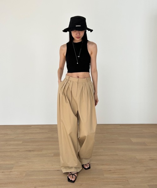 Didot.showroom（ディドット ショールーム）の「クロップドアメスリタンク（パッド入り）（タンクトップ・レディース・ホワイト/ブラック/ヘザーグレー/ブルーグレー・FREE）」の6枚目の写真